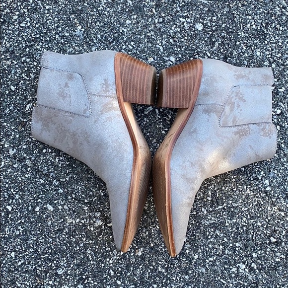 Sole Society Gray/Silver Booties - Picture 3 of 7